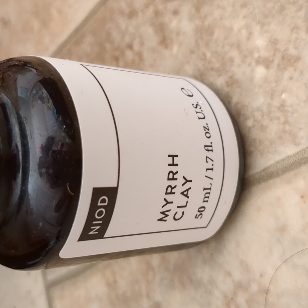 Niod Myrrh Clay Mask
